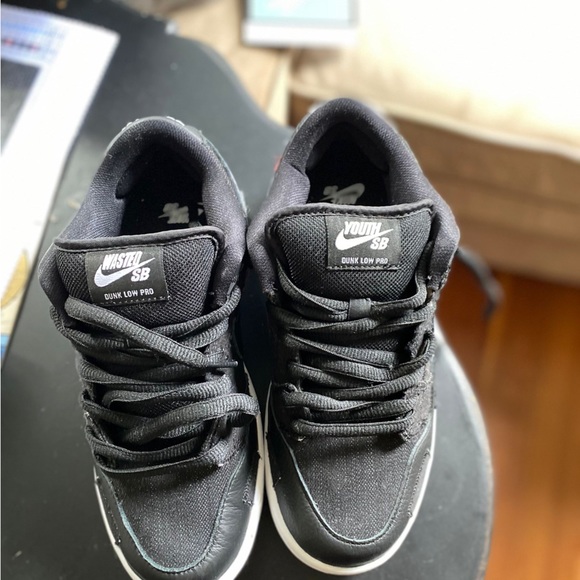 Nike SB Dunk Low Wasted Youth (DD8386-001) VNDS Size 5.5 | 7W - Picture 4 of 9